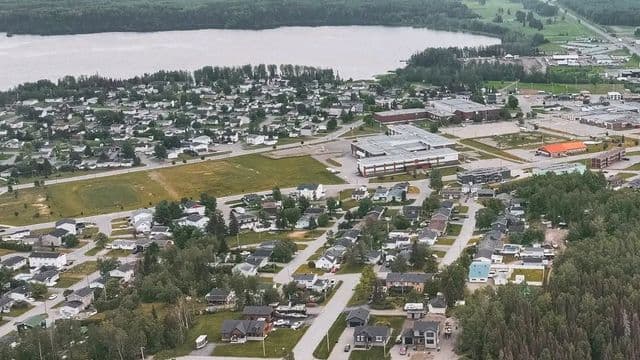 Construction, emploi, pauvreté : la Baie‑James face à des défis structurels persistants 