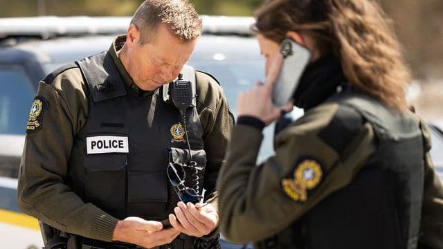 Semaine de la police 2025 : les citoyens de Matagami partagent un café avec la Sûreté du Québec