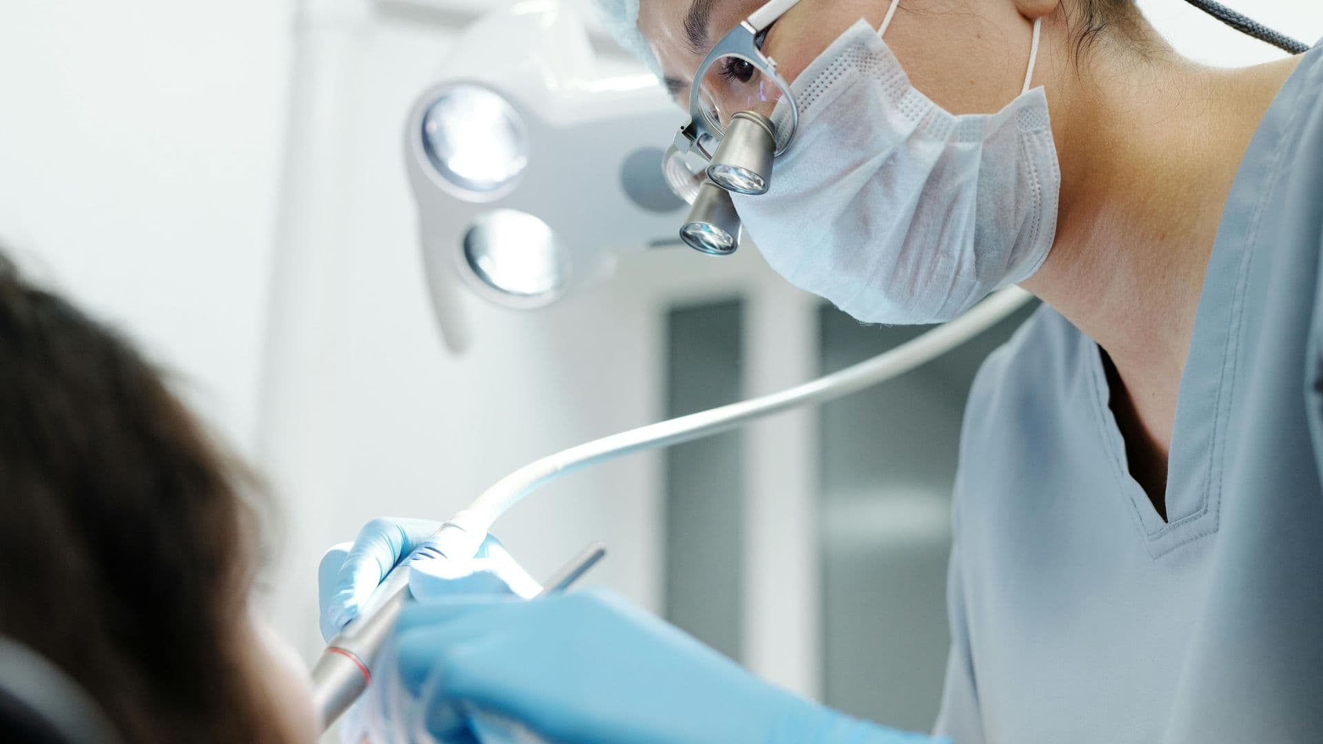 Accès aux soins buccodentaires : l'heure de « sonner l’alarme » dans les régions éloignées du Québec