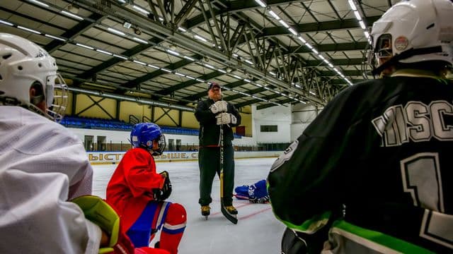 https://auroreinfo.com/api/articles/file/image-entraineur-hockey-pexels-640x360.jpg