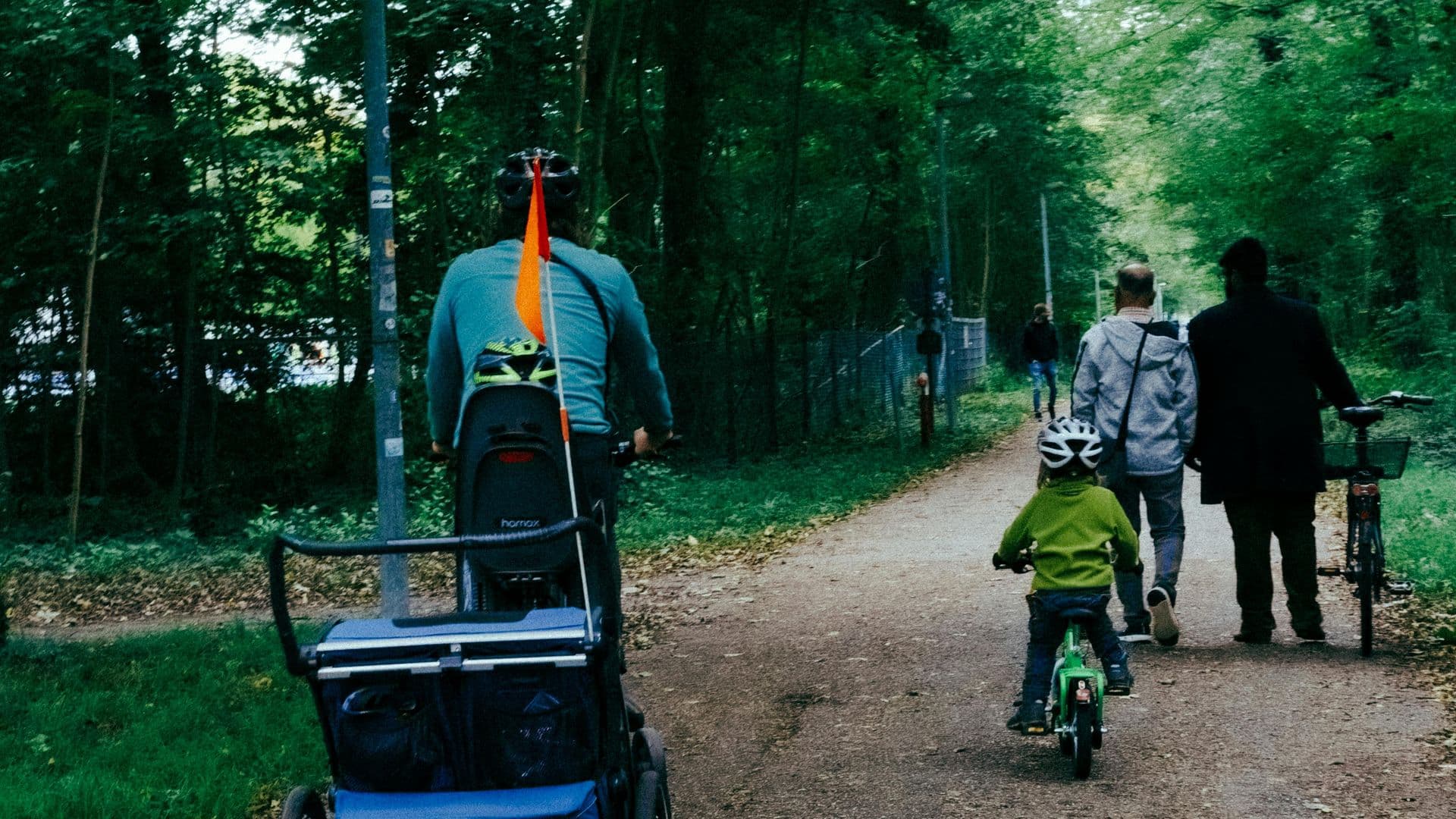https://auroreinfo.com/api/articles/file/image-famille-velo-pexels-1920x1080.jpg