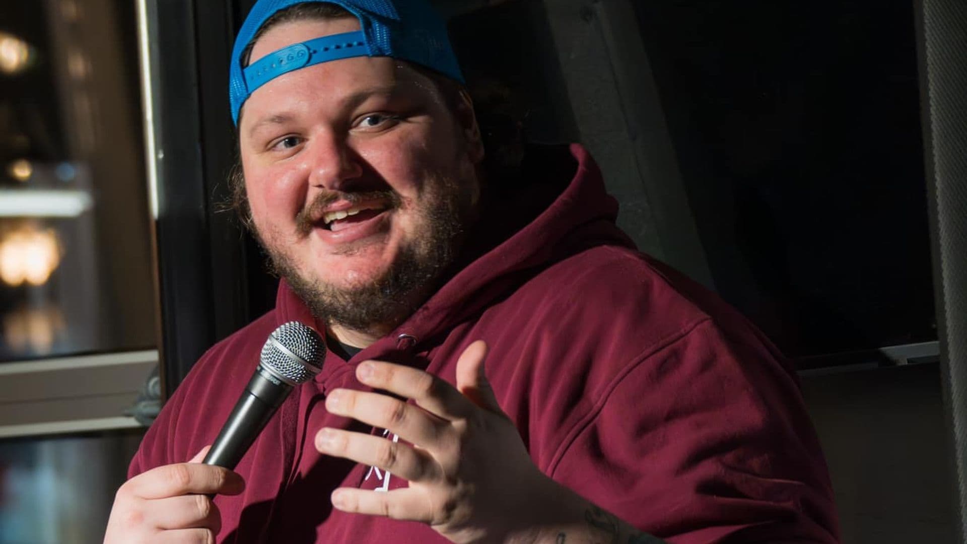 « Avec Plaisir » : JF Otis débarque à la Baie-James avec son premier one-man-show rempli d’anecdotes