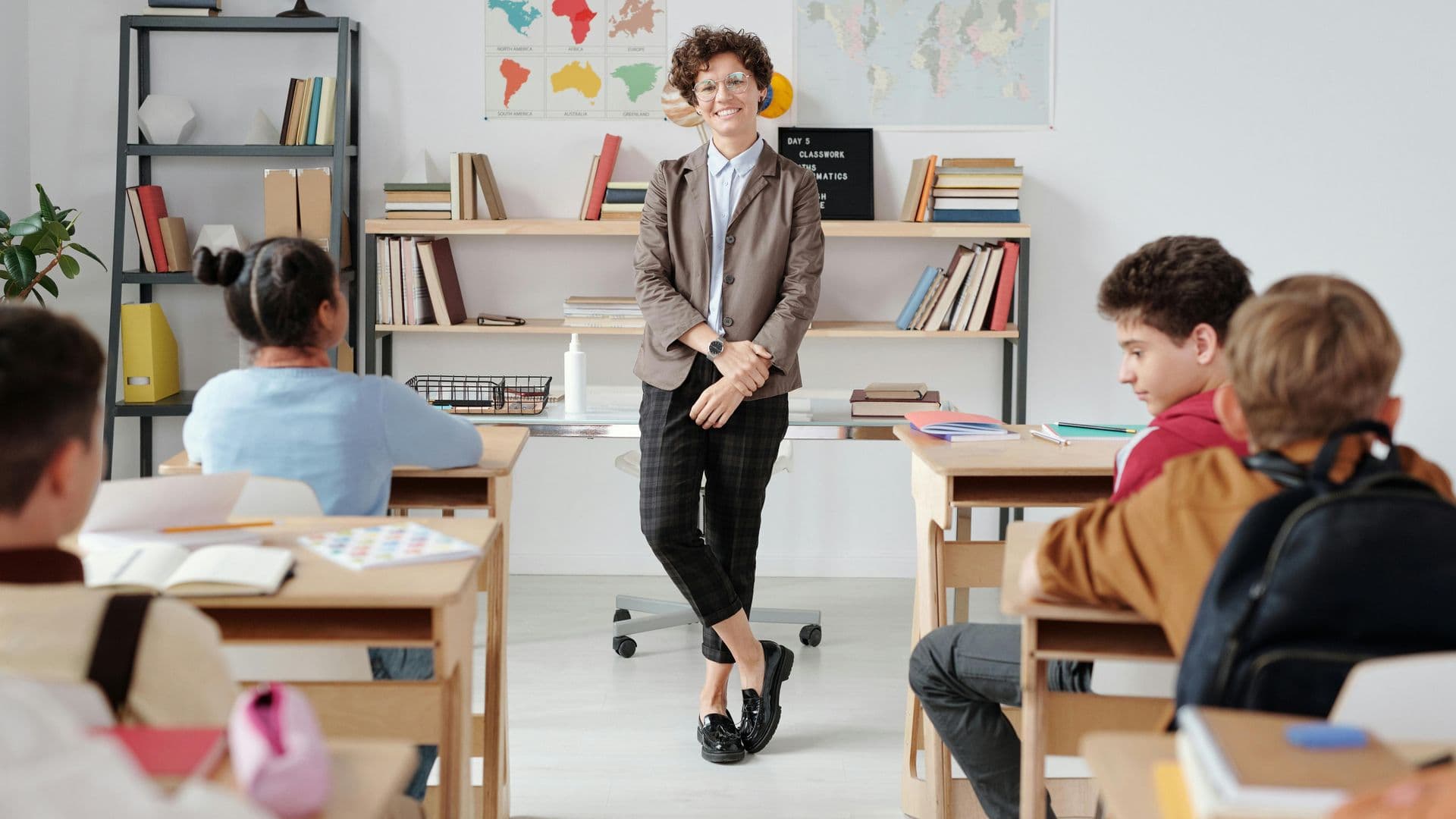 Journée mondiale des enseignants : la Jamésie rappelle que l’avenir passe par ses professeurs 