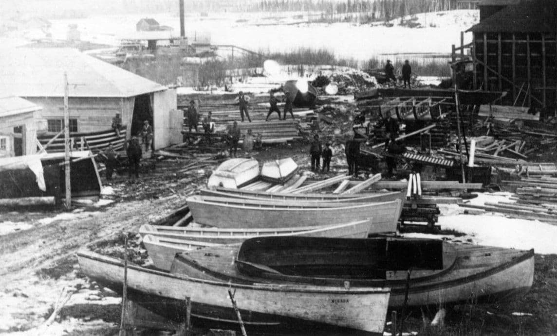 Atelier de construction de bateaux, Senneterre