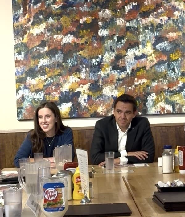 Sandrine Rioux, candidate libérale dans Ungava aux côtés de Charles Milliard, chef du Parti libérale du Québec (PLQ) 