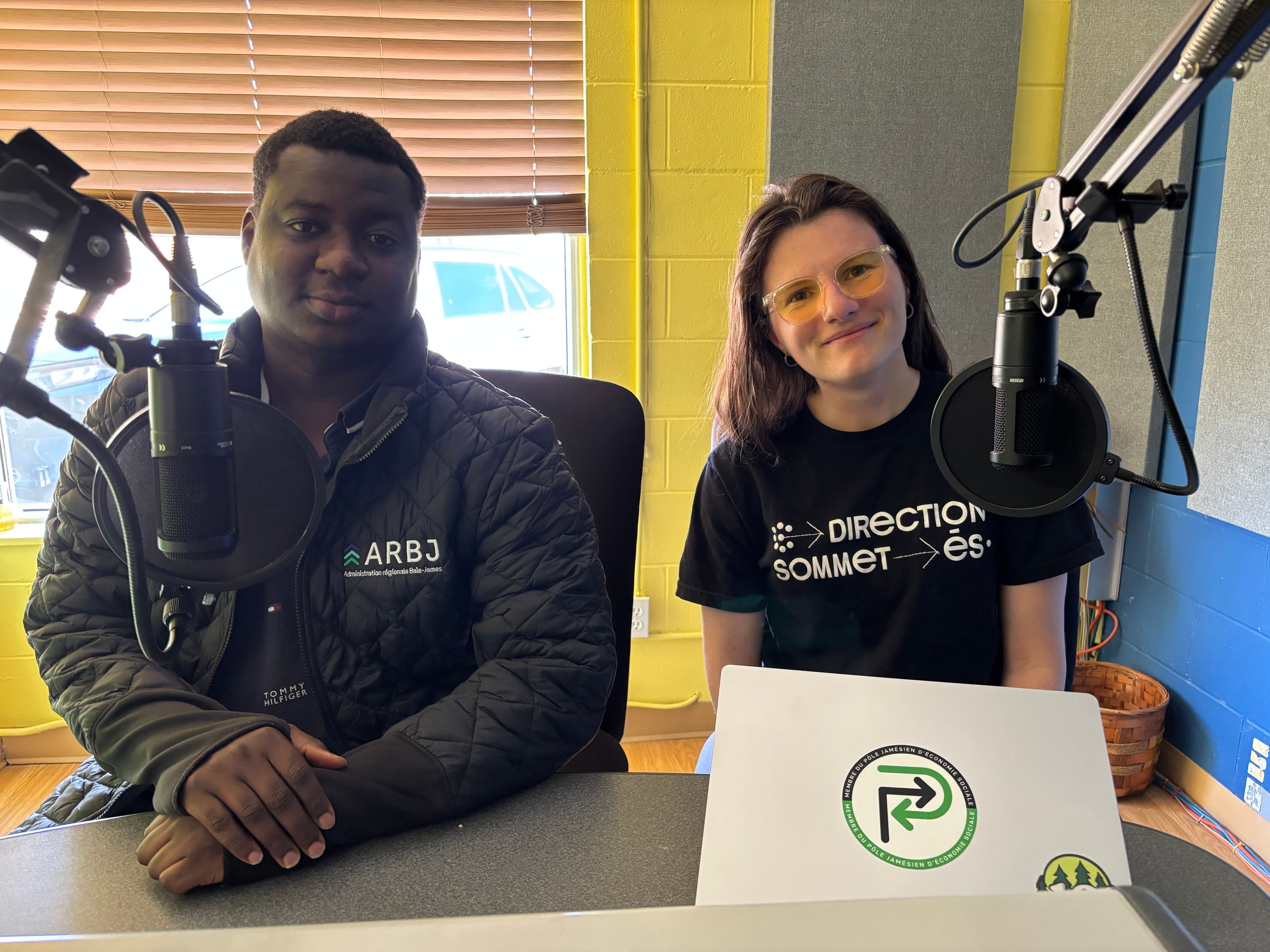 Abdina Djelilou Forgo et Aude Rokosz, organisateurs du Pub Quiz