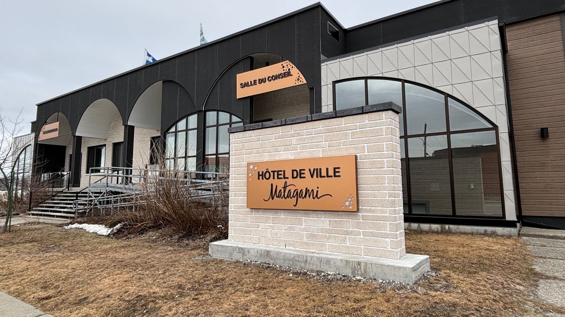 La Ville de Matagami souhaite en tirer des bénéfices à long terme, tout en évitant les erreurs du passé et en impliquant davantage la population.