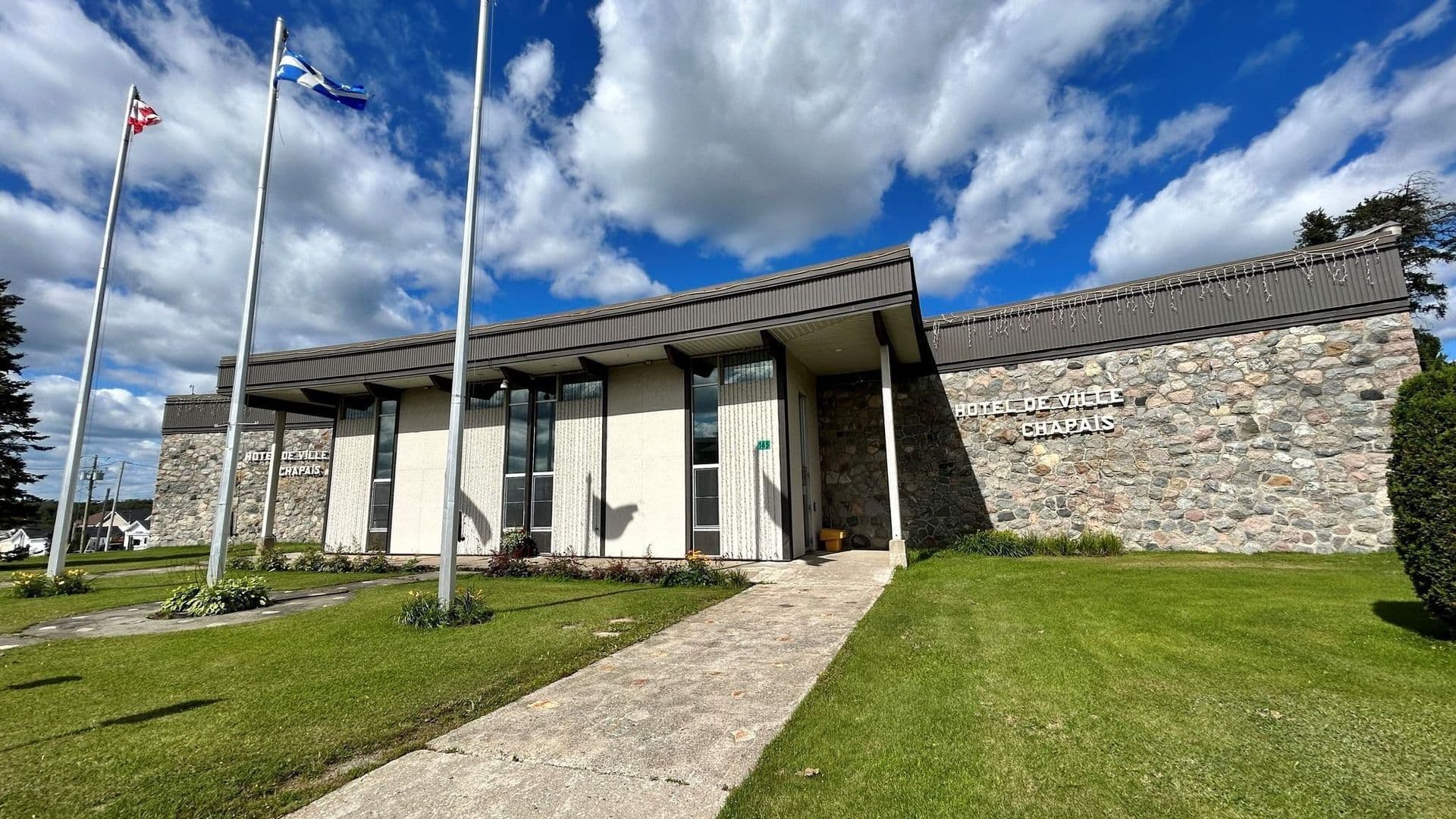 Il souhaite également transformer cette municipalité jamésienne en modèle de développement durable et un exemple de résilience régionale.