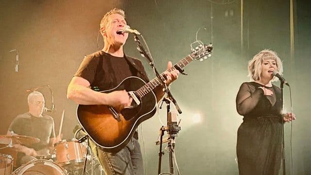 Kevin Parent de retour à la Baie-James : une tournée express entre nostalgie et retrouvailles