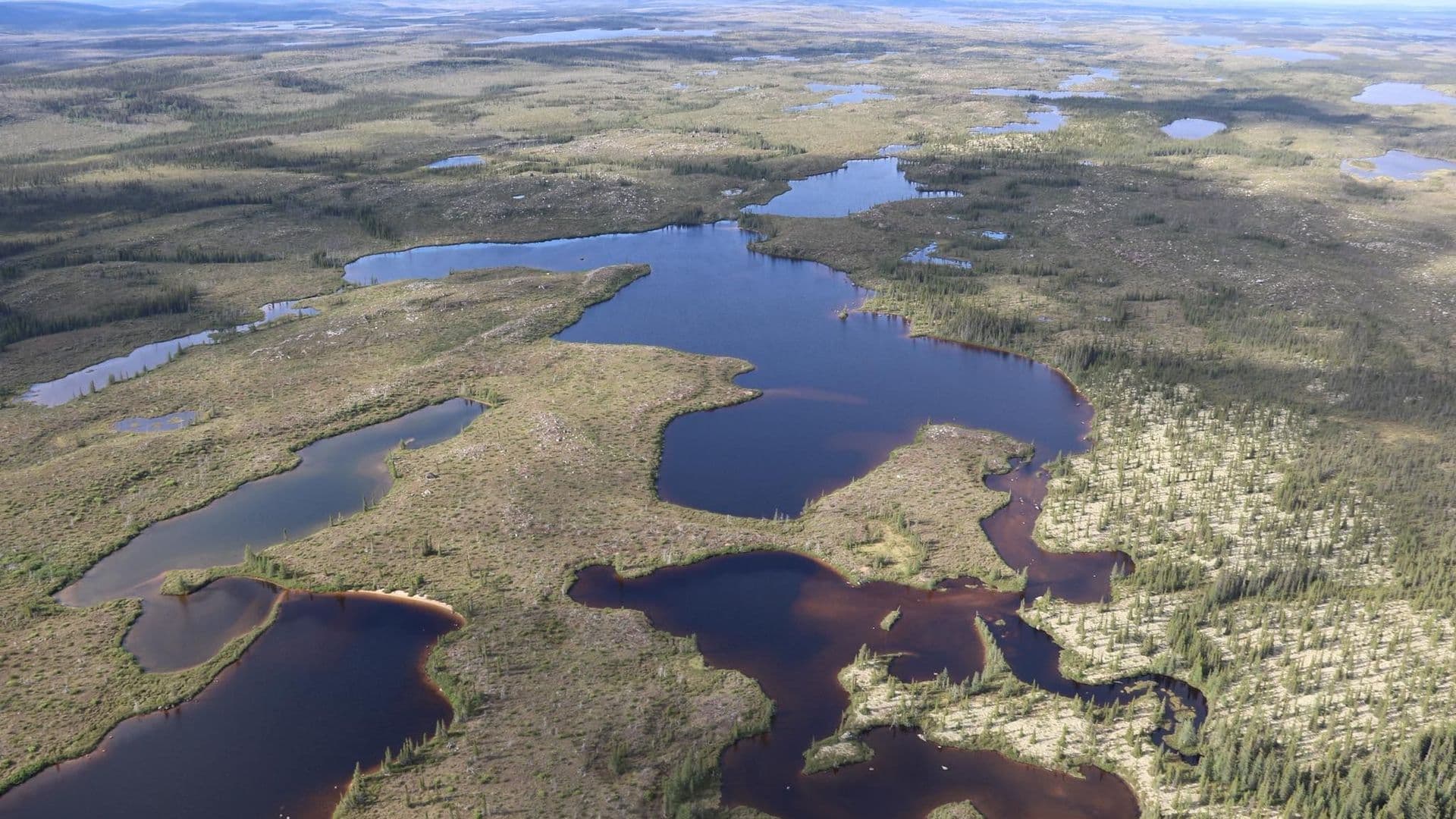 Une telle reconnaissance à l’échelle internationale met en valeur les efforts régionaux pour un tourisme plus durable, soutenu par un investissement provincial de 67 millions de dollars sur dix ans.
