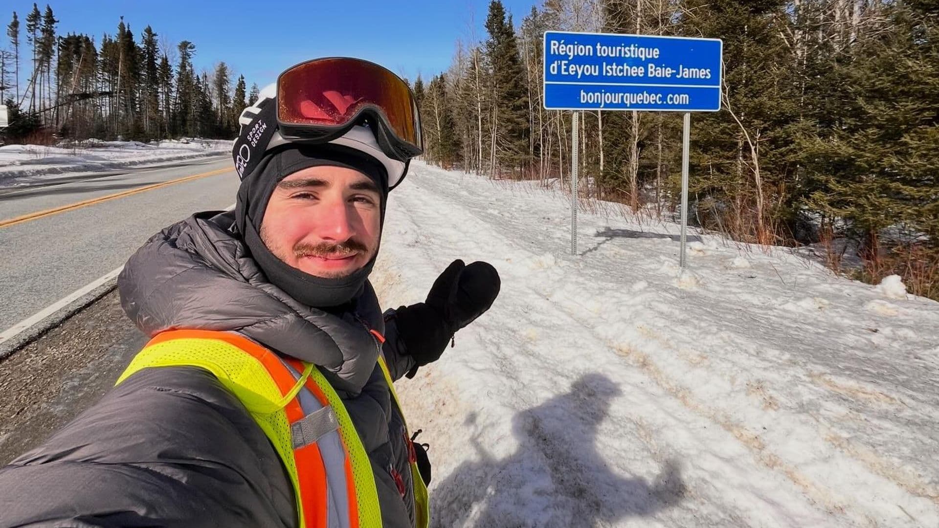 L'aventure de Petit Donnie — partagée au quotidien avec ses milliers d’abonnés — vise également à amasser des fonds pour l’organisme Enfant Soleil.