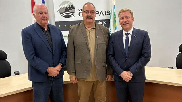 Le gouvernement du Québec appuie une étude sur un potentiel centre de transbordement ferroviaire à Chapais